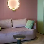 White Titanic - Pink * Năvodari